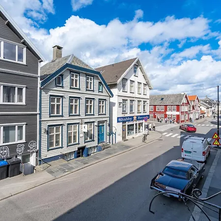Apartment Sentrumsleilighet I Strandgata